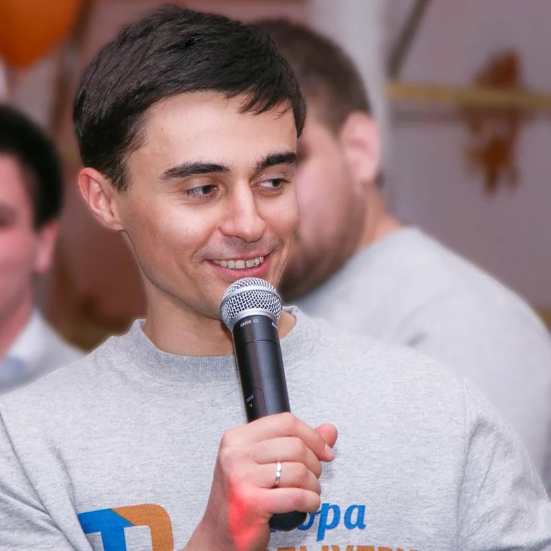 Глеб Никулин