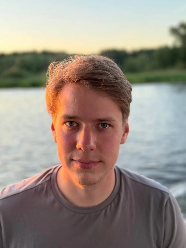 Алекс Морозов